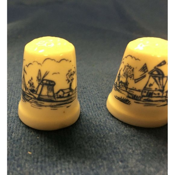 Thimbles Porelain Set of 6  Painted with Windmills and Farm Scenes in Blue - Picture 2 of 7